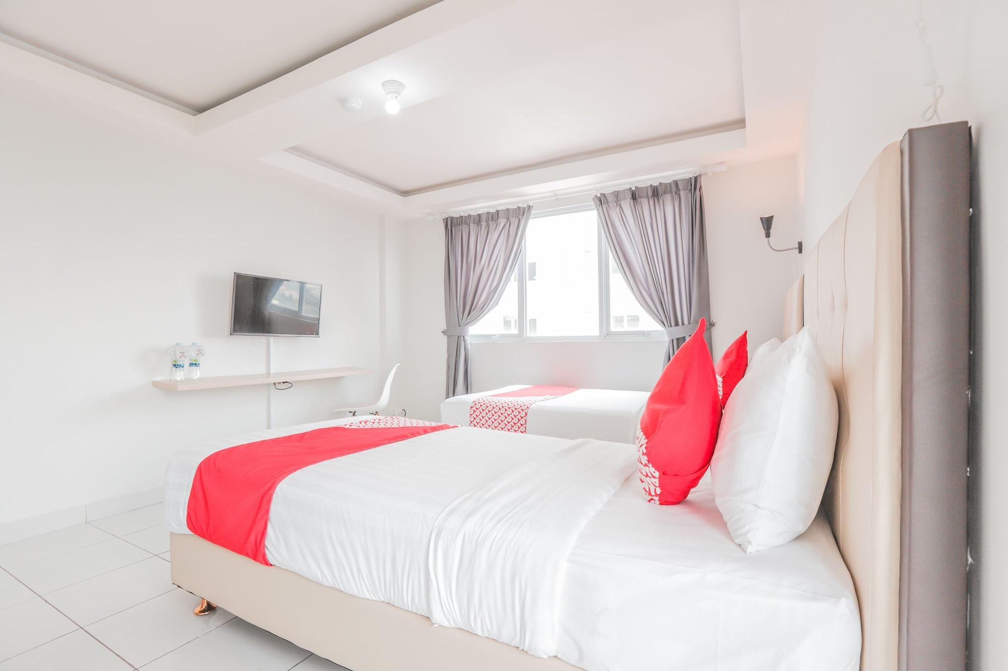 Flagship 210 Amethyst Kemayoran Giacarta Esterno foto