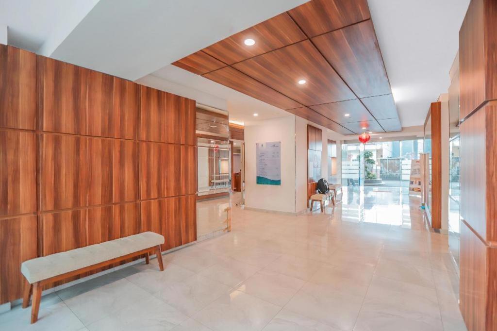 Flagship 210 Amethyst Kemayoran Giacarta Esterno foto
