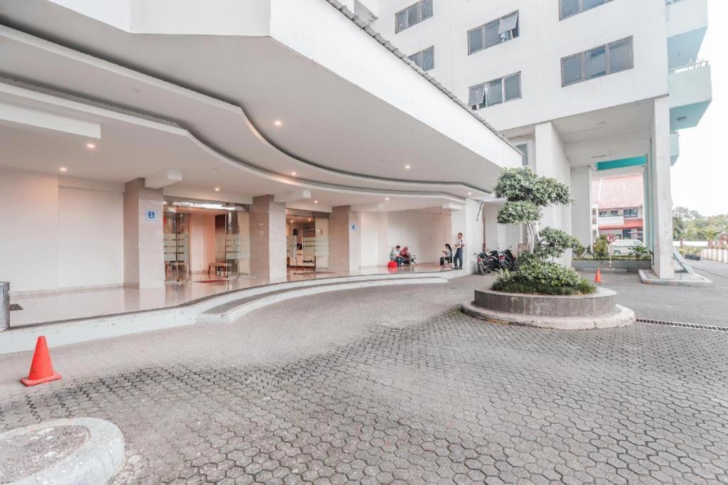 Flagship 210 Amethyst Kemayoran Giacarta Esterno foto