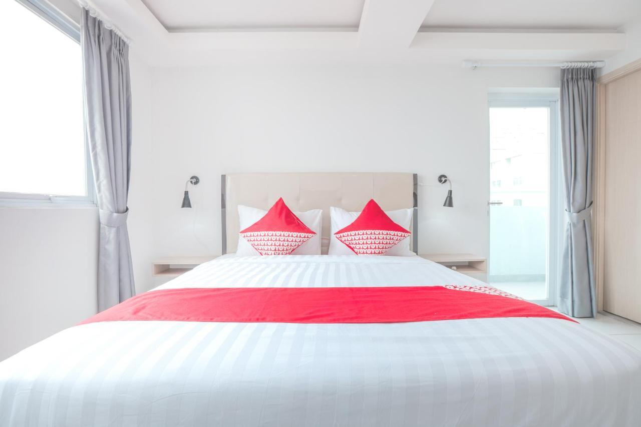Flagship 210 Amethyst Kemayoran Giacarta Esterno foto