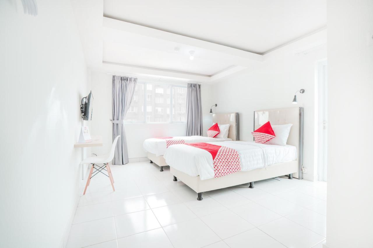 Flagship 210 Amethyst Kemayoran Giacarta Esterno foto