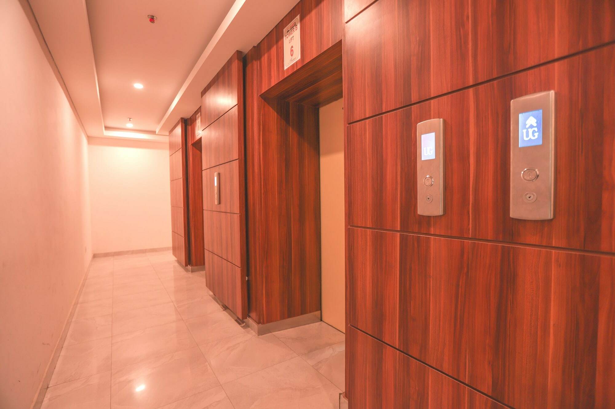 Flagship 210 Amethyst Kemayoran Giacarta Esterno foto