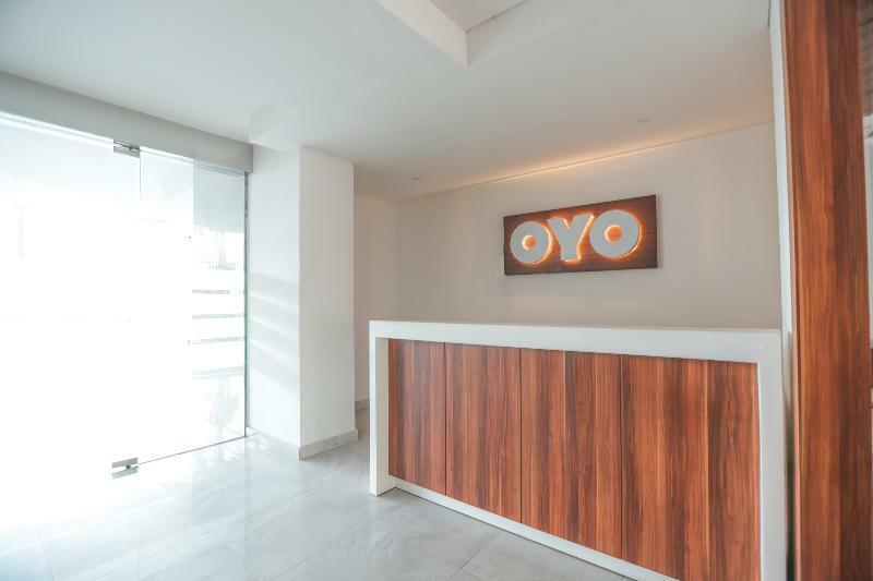 Flagship 210 Amethyst Kemayoran Giacarta Esterno foto