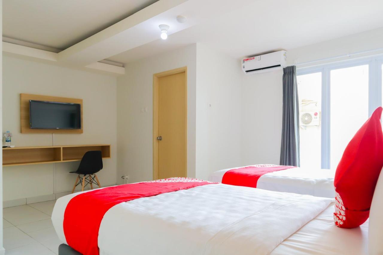 Flagship 210 Amethyst Kemayoran Giacarta Esterno foto