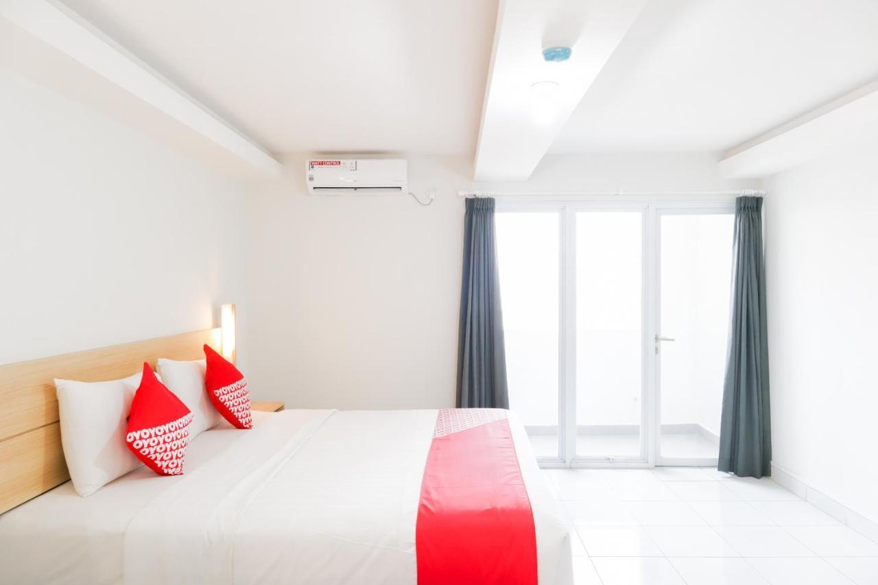Flagship 210 Amethyst Kemayoran Giacarta Esterno foto