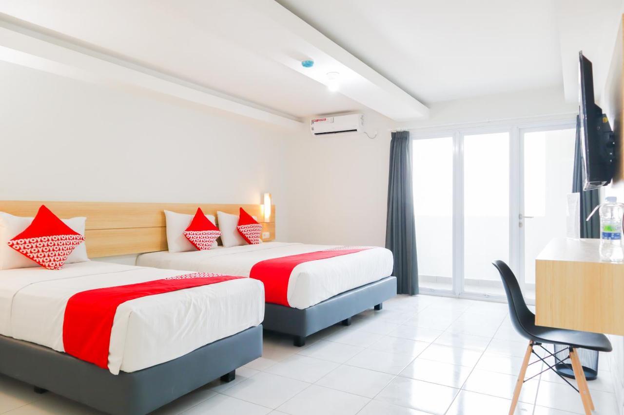 Flagship 210 Amethyst Kemayoran Giacarta Esterno foto